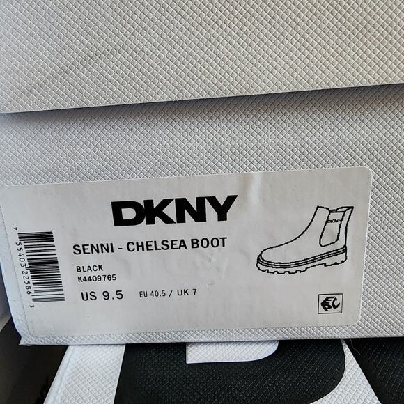 NEW - DKNY Women's Senni Chelsea Lug Boots - Size 9.5 - Black - Picture 11 of 11